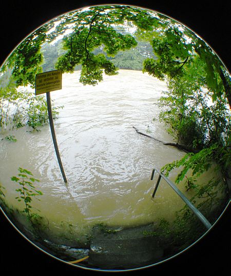 [ Isarhochwasser am 7. August 2010 in München ]