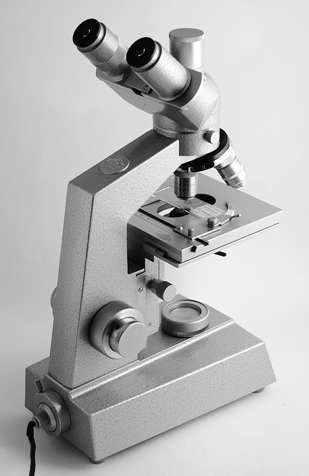 [ Hertel&Reuss Mikroskop CN-hF-BINfo-VK-ZT, um 1970 ]