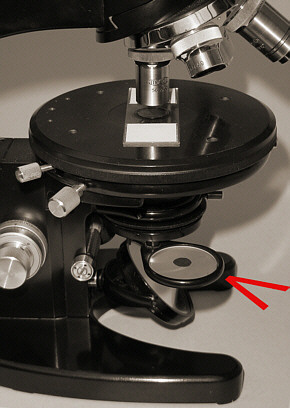 [ Mikroskop &auml;lterer Bauart]